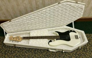 2006 Fender Squier Vintage Modified P Bass Olympic White W/ Coffin Case