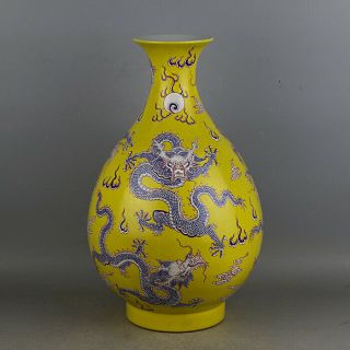 Chinese Antique Qing Kangxi Famille Rose Porcelain Dragon Vase