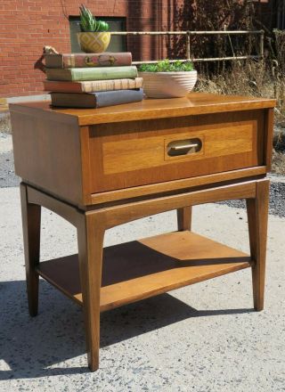 Kent Coffey " Focus " Nightstand Mid - Century Mcm Wooden Vtg Stand Table See Descr