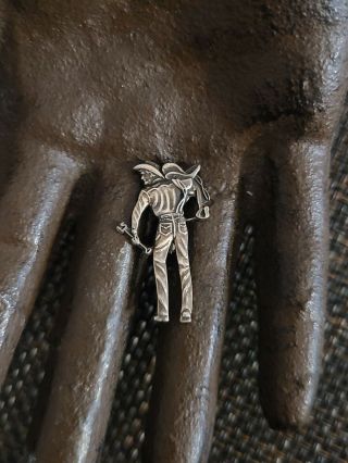Vintage Sterling Silver Cowboy Carrying Saddle Brooch Pin