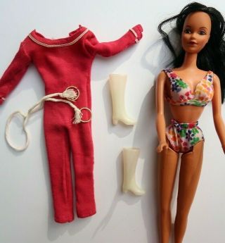 Vintage 1975 Hawaiian Barbie 7470 Steffie Bikini Bonus Set Luau