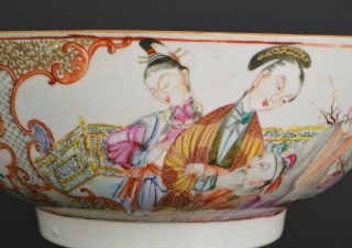 AN EXCEPTIONAL QUALITY 18TH CENTURY CHINESE PORCELAIN PUNCH BOWL WITH REPAIRS 2
