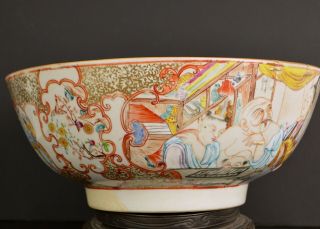 AN EXCEPTIONAL QUALITY 18TH CENTURY CHINESE PORCELAIN PUNCH BOWL WITH REPAIRS 5
