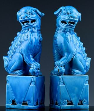 Fine Pair Chinese Royal Blue Glaze Buddha Buddhist Fu Lion Dog Porcelain Figures