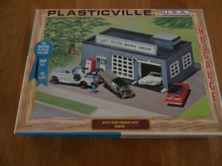 Vintag Plasticville Ho Scale Auto Body Repair Shop Model Kit 2915 Complete