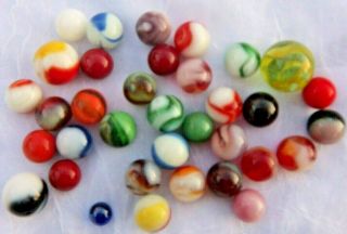 Group Of 35 Old - Vintage Glass Marbles Pee - Wee Size Up To 3/4 Inch