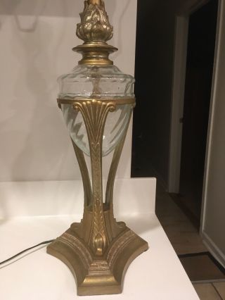 Vintage Hollywood Regency Style Heavy Gold Metal Ornate Table Lamp