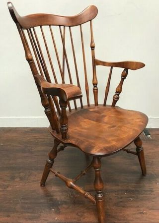 Vintage Wooden Antique Chair (great For Dining Or Living Room Use)