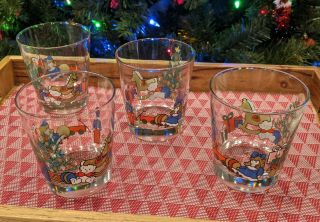 Vintage 1988 Set Of 4 Christmas Holiday Anchor Hocking Glasses Tumblers 8oz