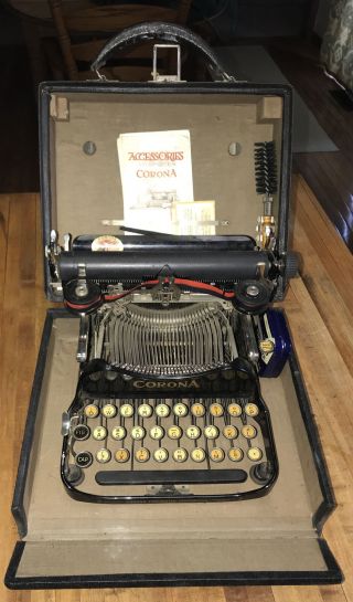 Antique Folding Corona Portable Typewriter No 3,  Case Brush And Oiler 1921