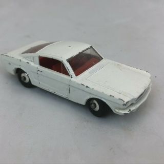 Vintage Diecast Vehicle Lesney Matchbox Superfast White Steering Mustang 8