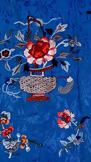 ANTIQUE CHINESE WOMEN WINTER SILK EMBROIDERED ROBE W/ FLOVERS,  VASES&BUTTERFLIES 6