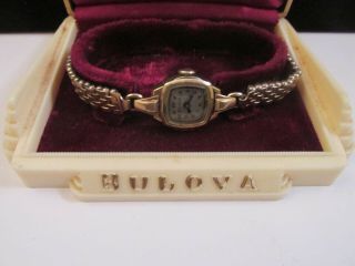 Antique Bulova 17j Ladies 10k Gf Wristwatch.  Duchess Gf Band/ Display Case Nr