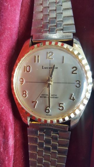 Vintage Lucerne Swiss Made Wind Up Antimagnetic/water Resistant Watch