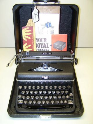 Antique 1941 Royal Model Aristocrat Vintage Typewriter B - 1076595