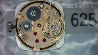 Omega 625 Mechanical Watch Movement With Dial And Hands