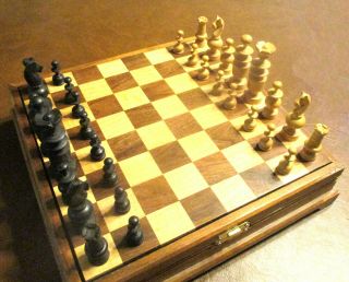 Chess Set Wood Case And Board With Antique French Regency Style Chess Set