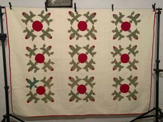 Antique Vintage Cotton Fabric Late 1800s Rosebud Wreaths Quilt 68x82