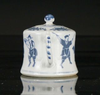 Antique Chinese Blue and White Porcelain Teapot and Lid 19th C QING 4