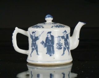 Antique Chinese Blue and White Porcelain Teapot and Lid 19th C QING 6