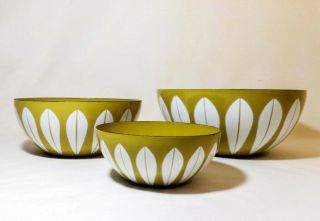 Cathrineholm Norway Vint Lotus Flower Mustard/white 3 Piece Enamel Nesting Bowls