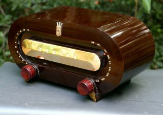 Zenith Model H511 Antique Bakelite Tube Radio From 1951 Fine Restored Example