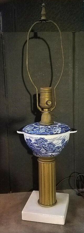 Vintage Chinese White And Blue Willow Porcelain Bowl And Brass Table Lamp