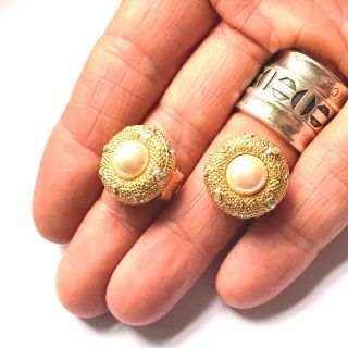 DIOR VINTAGE COUTURE PEARL GOLD EARRINGS 2