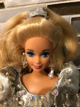 Vintage 1992 Happy Holidays Barbie Twist Turn Body 2