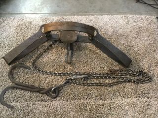Old Antique Collectable Newhouse 4 1/2 Animal Trap Company Trap -