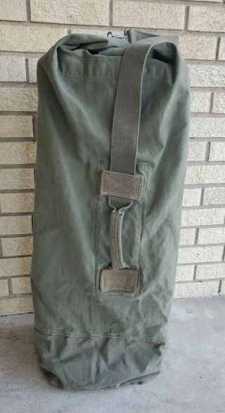 Army Rucksack Bag Military Vintage Pack Carry Green Canvas Duffel Travel 2