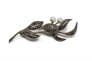 A Pretty Vintage Sterling Silver 925 Pearl & Marcasite Berry Branch Brooch 26672
