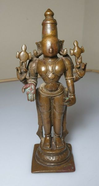 A Stunning 16th /17th Century Bronze Figure Of Vishnu.