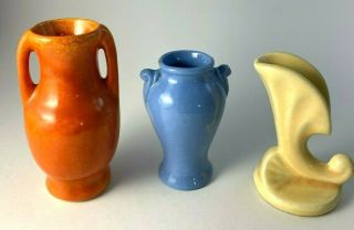 3 Vintage Miniature Pottery Vases Made In Usa Shawnee Yellow Blue Mottled Orange