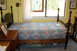 LOCAL PICK - UP ONLY Antique Mahogany Twin Size Pineapple Poster Bed 2