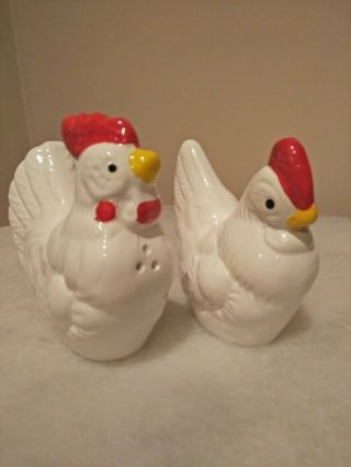 Vintage Retro Collectable Salt And Pepper Shakers Country Rooster Hen