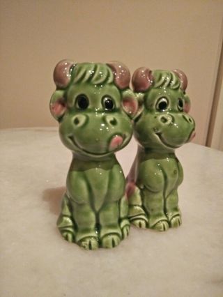 Vintage Retro Collectable Salt And Pepper Shakers Cows Japan