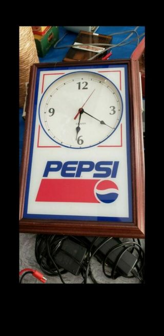Vintage Pepsi Cola Wall Clock Hanover Quartz Battery Wood Frame.  Mfg.  2/ 1992