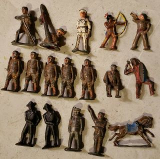 Cast Iron Lead Metal Vintage Military Toy Soldiers Army Men Set Of 17