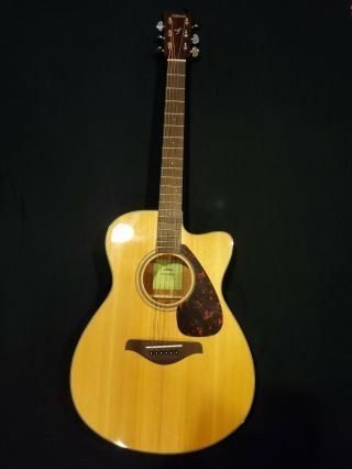 Yamaha Fsx800c Small Body Acoustic Electric Guitar - Vintage Natural
