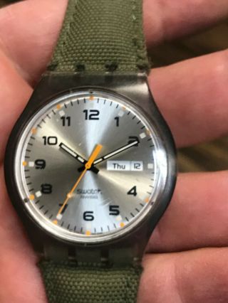 Swatch Watch Day Date Swiss Made Quartz Ag 2005 Green Canvas Band