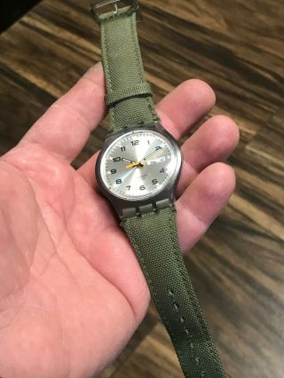 Swatch Watch Day Date Swiss Made Quartz AG 2005 Green canvas band 3