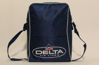 Rare Vintage Delta Air Lines Carry - On Bag From The 1960s.
