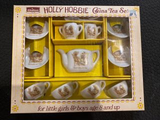 Vtg Holly Hobbie Doll Chilton Toys China Tea Set Dishes Party Friends Are Fun