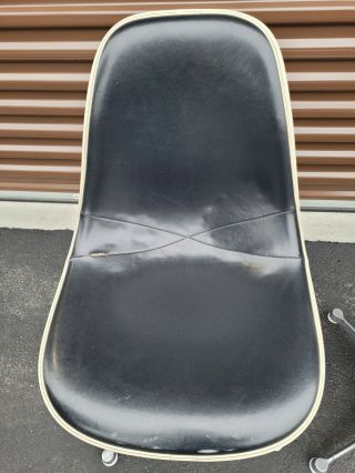 Pair Vintage Herman Miller Eames Naugahyde Fiberglass Shell Chair Swivel Base 11 3