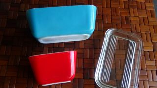 Set Of 2 Vintage Pyrex Red Blue Refrigerator Dishes 0502 & 0501 No Lids