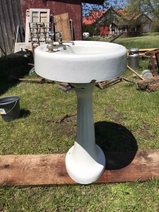 Antique Standard Porcelain Cast Iron Oval Fluted Pedestal Sink 6