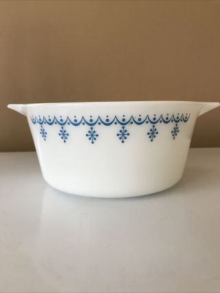 Vintage Pyrex Snowflake Blue Garland White Casserole Bowl 474 - B 1 1/2 Quart
