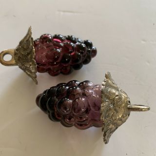 Vintage Hanging Glass Purple Grapes Salt And Pepper Shakers Metal Tops