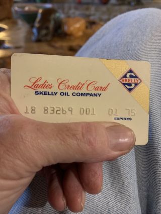Vintage 1975 Ladies Skelly Oil Company Gas/station/service Charge Credit Card